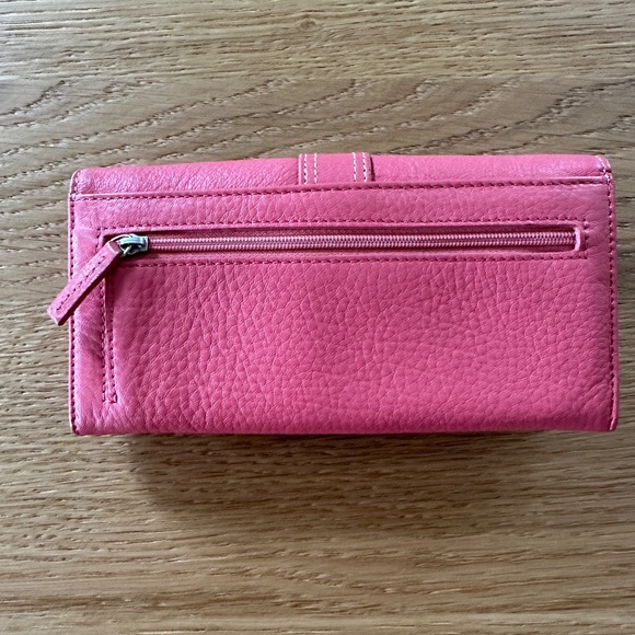 Talbots Women's Pink Wallet - Picture 2 of 4
